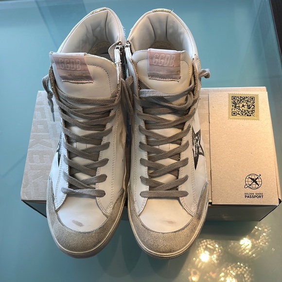 Woman’s golden goose sneaker, size 10 white - Picture 1 of 11